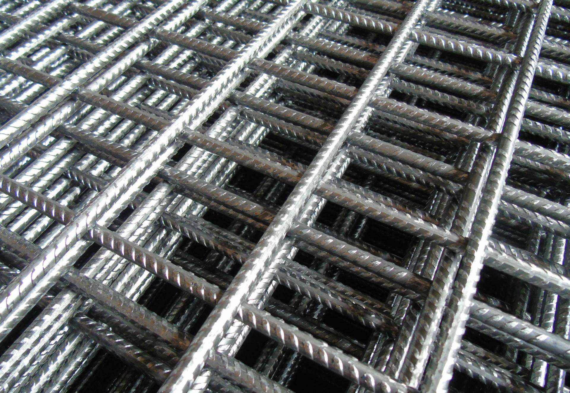 怎么提高電焊鋼筋網片的施工工程質量